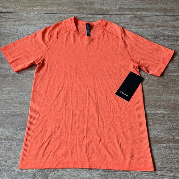Lululemon Metal Vent Tech Short Sleeve Shirt 2.0 in Warm Coral/ Highlight Orange - Picture 11 of 13
